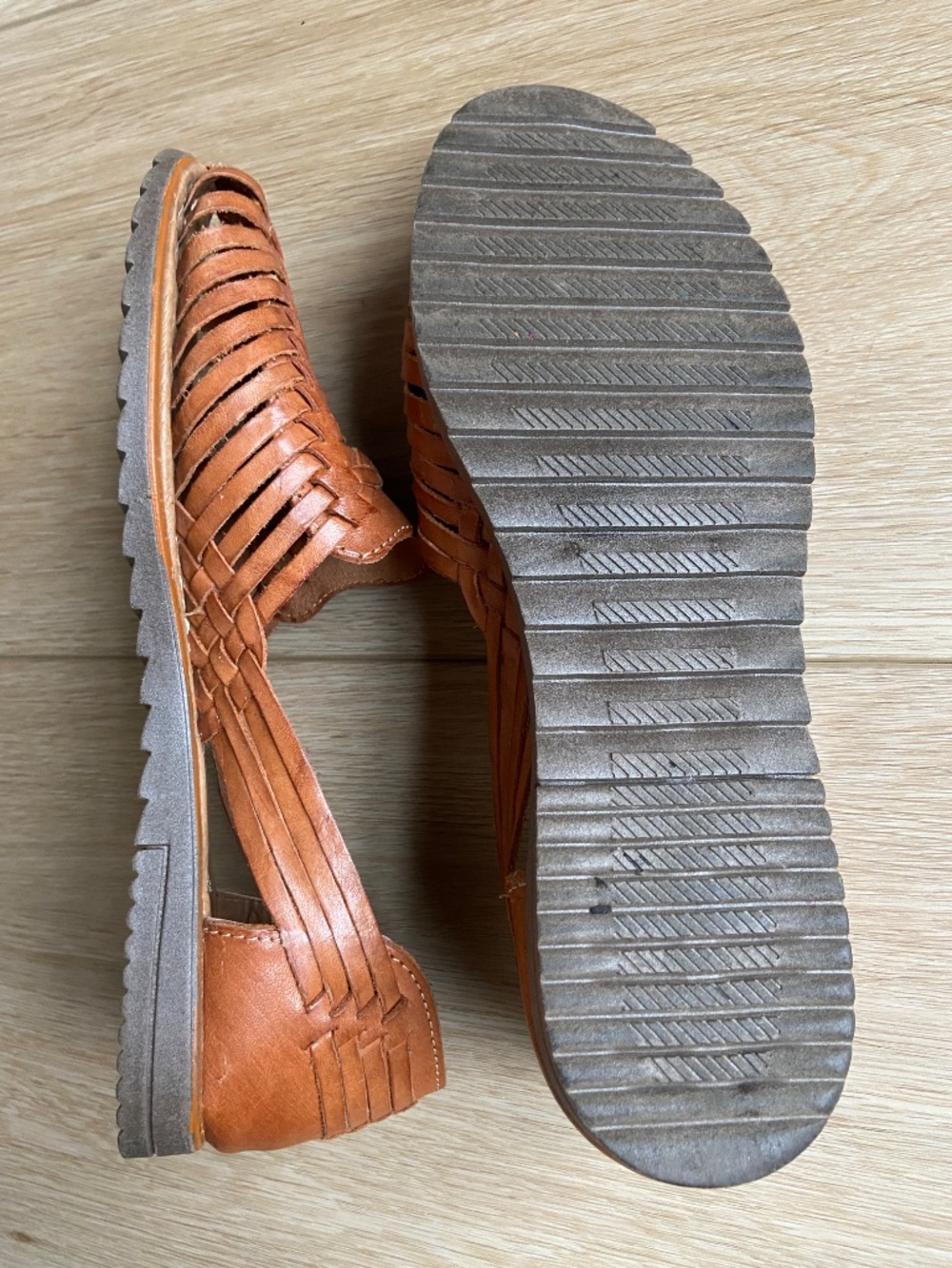 Woven Leather Huarache Sandal, slip on shoe, boho summer style - Picture 5 of 6